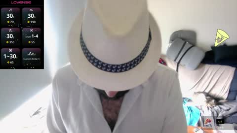 Snapshot of ona_nisme chatting on April 26, 2026, 2:59 pm ona nisme online show from April 26, 2026, 2:59 pm
