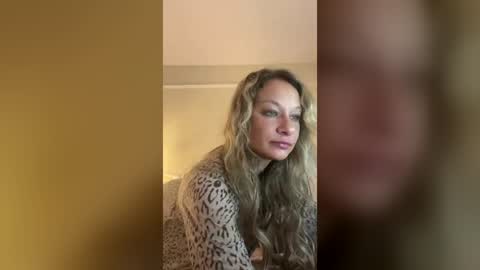 onaswims online show from August 7, 2026, 5:53 am