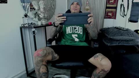 Snapshot of onceagain97_ chatting on October 2, 2025, 7:54 pm ... online show from October 2, 2025, 7:54 pm