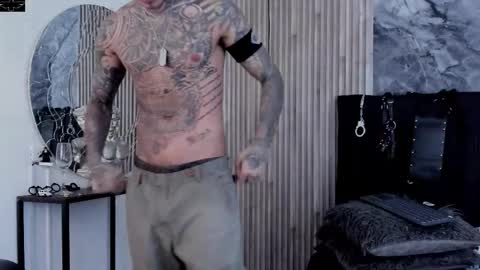 Snapshot of onceagain97_ chatting on October 3, 2025, 7:44 pm ... online show from October 3, 2025, 7:44 pm