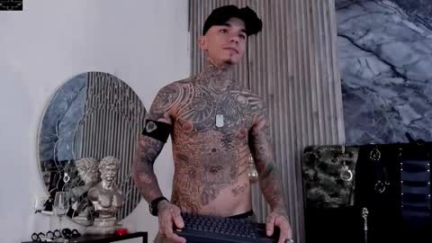 Snapshot of onceagain97_ chatting on October 8, 2025, 7:33 pm ... online show from October 8, 2025, 7:33 pm