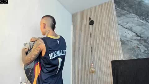 Snapshot of onceagain97_ chatting on October 26, 2025, 7:20 pm ... online show from October 26, 2025, 7:20 pm