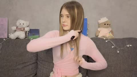 Eva online show from May 27, 2026, 1:41 pm