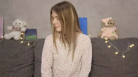 Eva online show from May 28, 2026, 1:30 pm