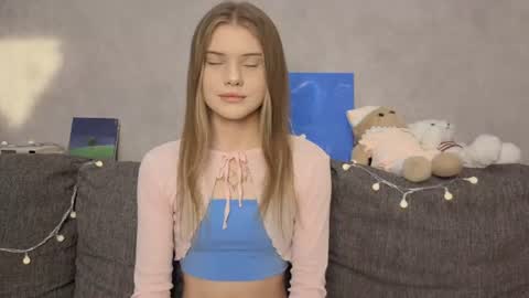 Eva online show from June 12, 2026, 1:32 pm