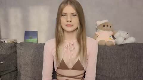 Eva online show from June 25, 2026, 1:37 pm