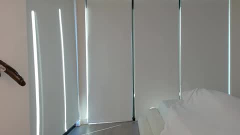 oneandonlytaylorcollins online show from November 24, 2025, 10:53 pm