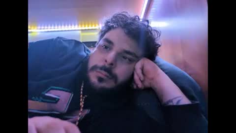 Snapshot of onecrew1 chatting on October 13, 2025, 6:19 pm onecrew1 online show from October 13, 2025, 6:19 pm