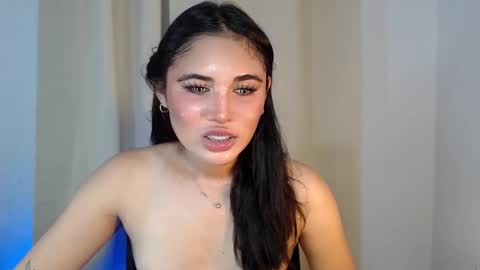 Snapshot of onegreattransdiva chatting on September 13, 2025, 5:18 am Goddess Rhiane online show from September 13, 2025, 5:18 am