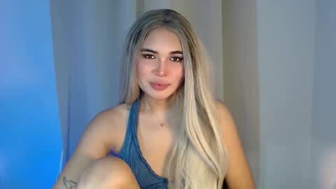 Snapshot of onegreattransdiva chatting on September 24, 2025, 7:01 am Goddess Rhiane online show from September 24, 2025, 7:01 am