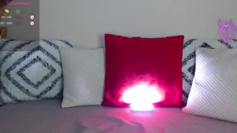  ONLINE   online show from October 12, 2025, 8:08 pm