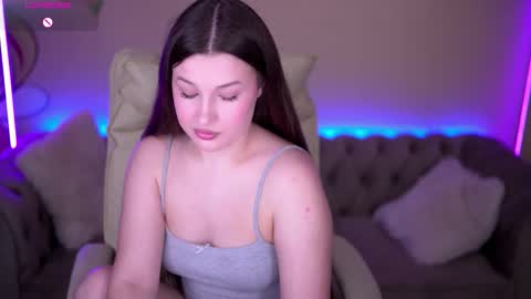 Snapshot of onelaya chatting on March 19, 2026, 8:02 pm L A Y A online show from March 19, 2026, 8:02 pm