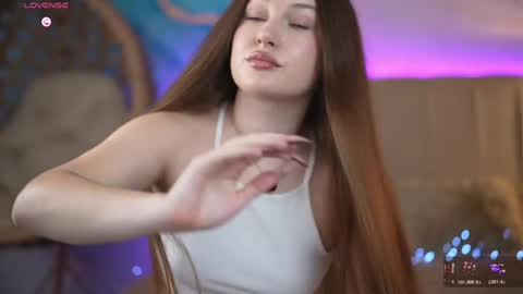 L A Y A online show from June 7, 2026, 1:04 pm