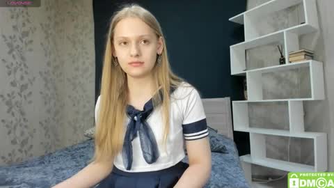 onelovelyalice online show from January 22, 2025, 8:59 pm