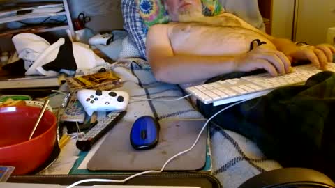 Snapshot of onemattu chatting on October 8, 2025, 7:39 am Mattu online show from October 8, 2025, 7:39 am