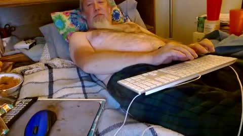 Snapshot of onemattu chatting on October 16, 2025, 8:59 am Mattu online show from October 16, 2025, 8:59 am