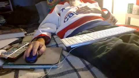 Snapshot of onemattu chatting on November 1, 2025, 1:40 am Mattu online show from November 1, 2025, 1:40 am