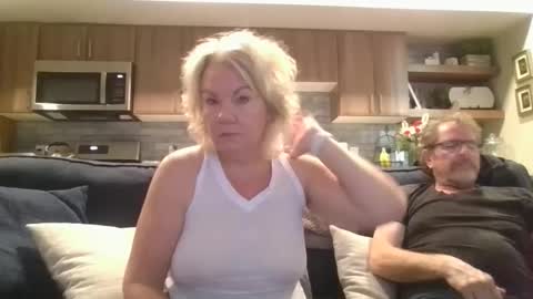 couple mature milf bigboobs curvy mommydaddy online show from December 11, 2024, 7:46 pm