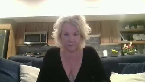 couple mature milf bigboobs curvy mommydaddy online show from December 12, 2024, 8:10 pm