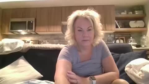 couple mature milf bigboobs curvy mommydaddy online show from January 3, 2025, 8:22 pm