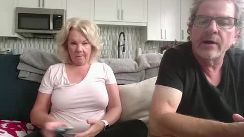 Snapshot of oneoften1000 chatting on October 9, 2025, 7:01 pm couple mature milf bigboobs curvy mommydaddy online show from October 9, 2025, 7:01 pm