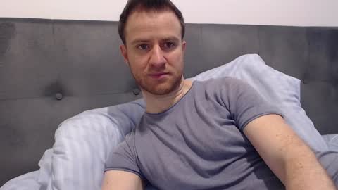 onesexyguy4u online show from January 12, 2025, 8:04 am