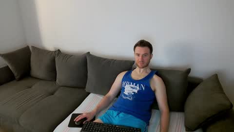 onesexyguy4u online show from January 19, 2025, 2:38 pm