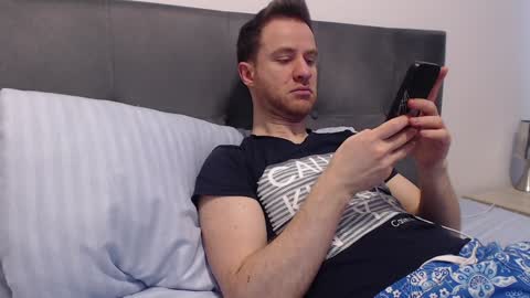 onesexyguy4u online show from January 25, 2025, 2:03 pm
