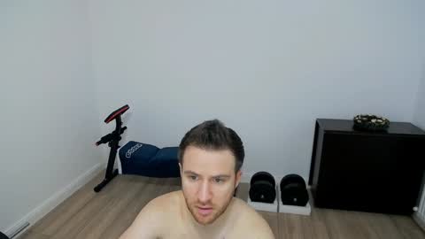 onesexyguy4u online show from February 5, 2025, 12:53 am