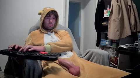 onesieboyx online show from December 2, 2025, 3:18 pm