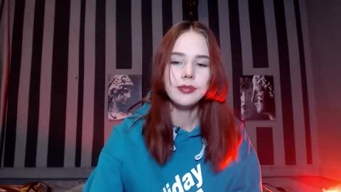 onessandra online show from December 2, 2025, 5:02 am