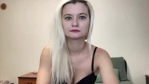 Snapshot of onika_cox chatting on September 26, 2025, 9:08 pm Onika online show from September 26, 2025, 9:08 pm