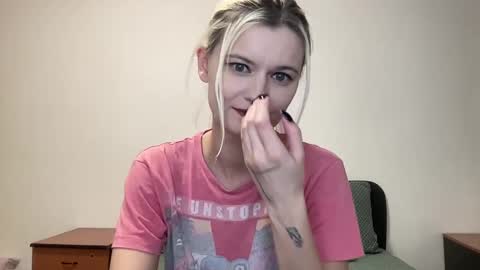 Snapshot of onika_cox chatting on September 27, 2025, 11:43 pm Onika online show from September 27, 2025, 11:43 pm