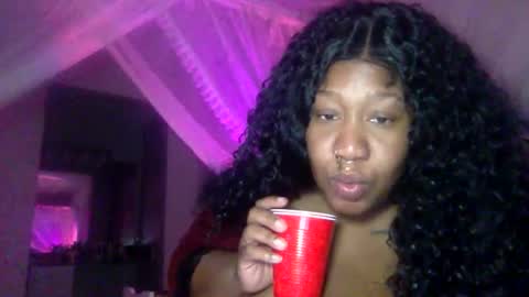 Snapshot of onlineerica chatting on November 8, 2025, 5:40 am onlineerica online show from November 8, 2025, 5:40 am