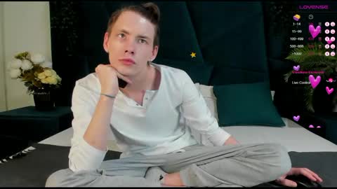 Snapshot of only_eric chatting on February 19, 2025, 12:35 am Erick online show from February 19, 2025, 12:35 am