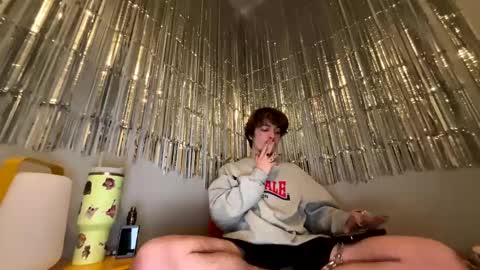 Snapshot of only_french_boy chatting on December 25, 2024, 6:19 pm French-boy online show from December 25, 2024, 6:19 pm