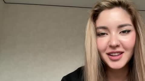 Snapshot of only_this chatting on April 10, 2026, 9:47 am only_this online show from April 10, 2026, 9:47 am