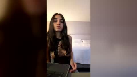 bellalove online show from August 4, 2026, 2:30 pm