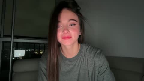 Sophia online show from May 19, 2026, 1:56 am