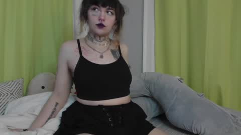 onyx_black666 online show from April 2, 2026, 6:33 am
