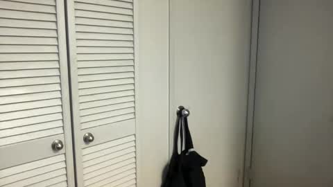 Miss Girly online show from September 30, 2025, 8:19 am