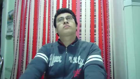 oomaurooo online show from December 14, 2024, 6:46 am