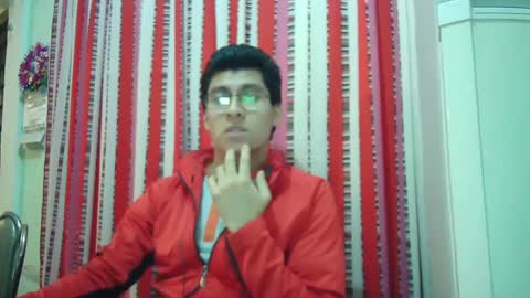 oomaurooo online show from December 18, 2024, 9:36 am