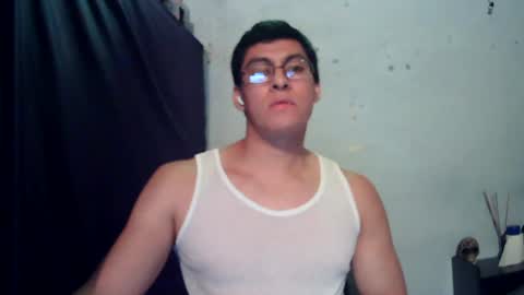 Snapshot of oomaurooo chatting on July 9, 2026, 7:34 am oomaurooo online show from July 9, 2026, 7:34 am