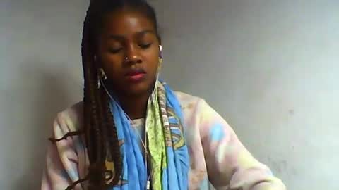 Snapshot of oooorazanasoa chatting on June 26, 2026, 10:36 pm oooorazanasoa online show from June 26, 2026, 10:36 pm