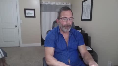 ooopsxxx online show from December 27, 2024, 1:11 am