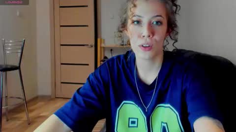 Snapshot of oops_britney chatting on February 13, 2026, 4:03 pm Britney online show from February 13, 2026, 4:03 pm