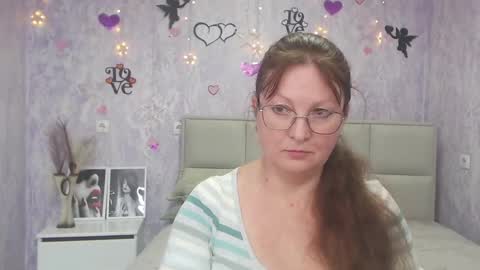 Vanessa online show from March 5, 2025, 9:05 am