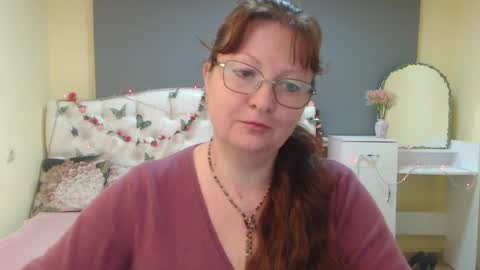Snapshot of oovanessahotts chatting on April 17, 2026, 5:54 am Vanessa online show from April 17, 2026, 5:54 am