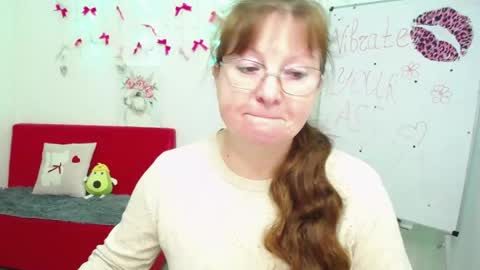 Snapshot of oovanessahotts chatting on April 27, 2026, 5:05 am Vanessa online show from April 27, 2026, 5:05 am